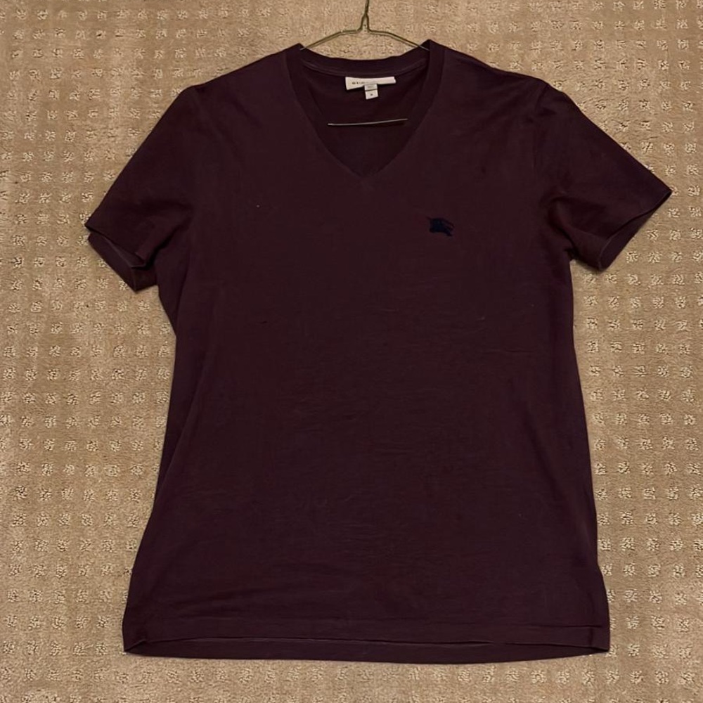 Burberry maroon T-Shirt.
